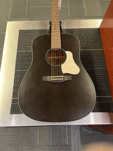 Art & Lutherie Americana Faded